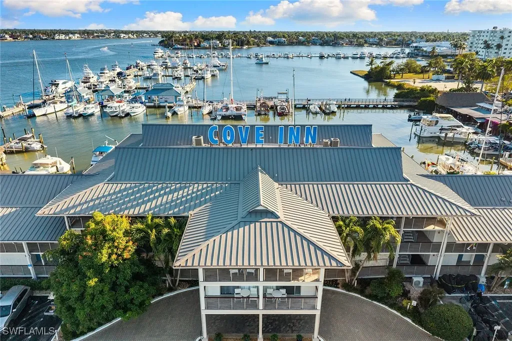 900 Broad Avenue S Naples FL 34102