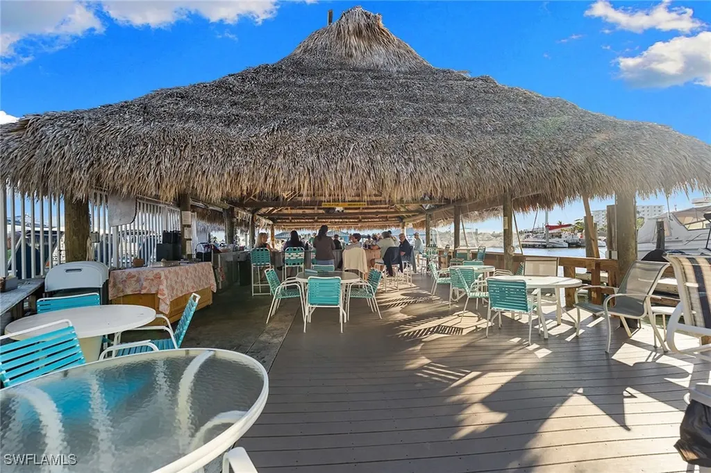 900 Broad Avenue S Naples FL 34102