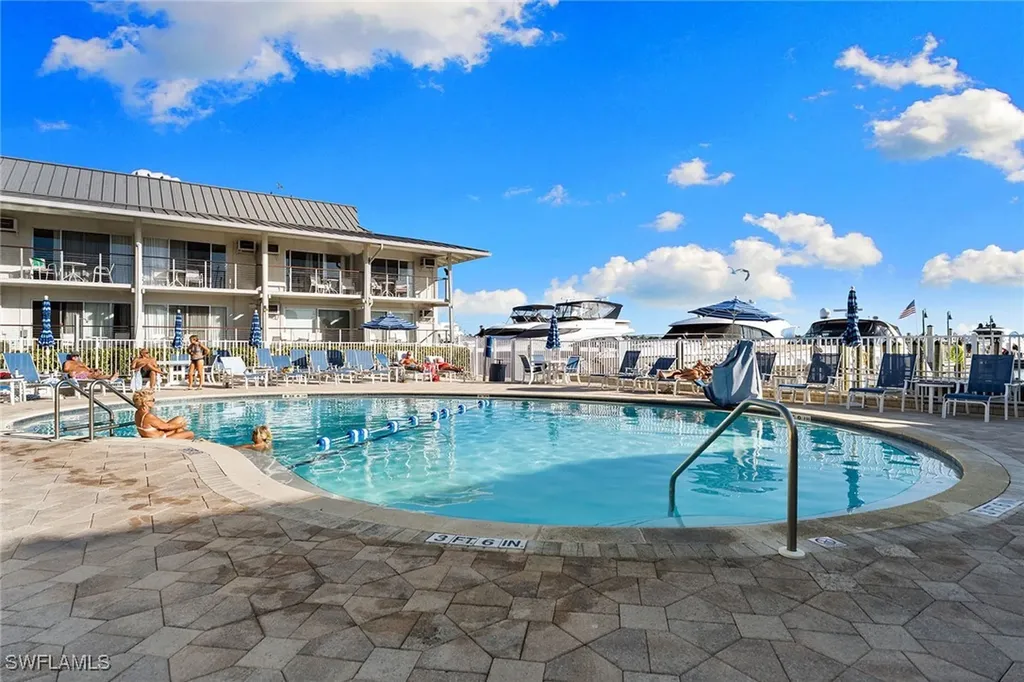 900 Broad Avenue S Naples FL 34102