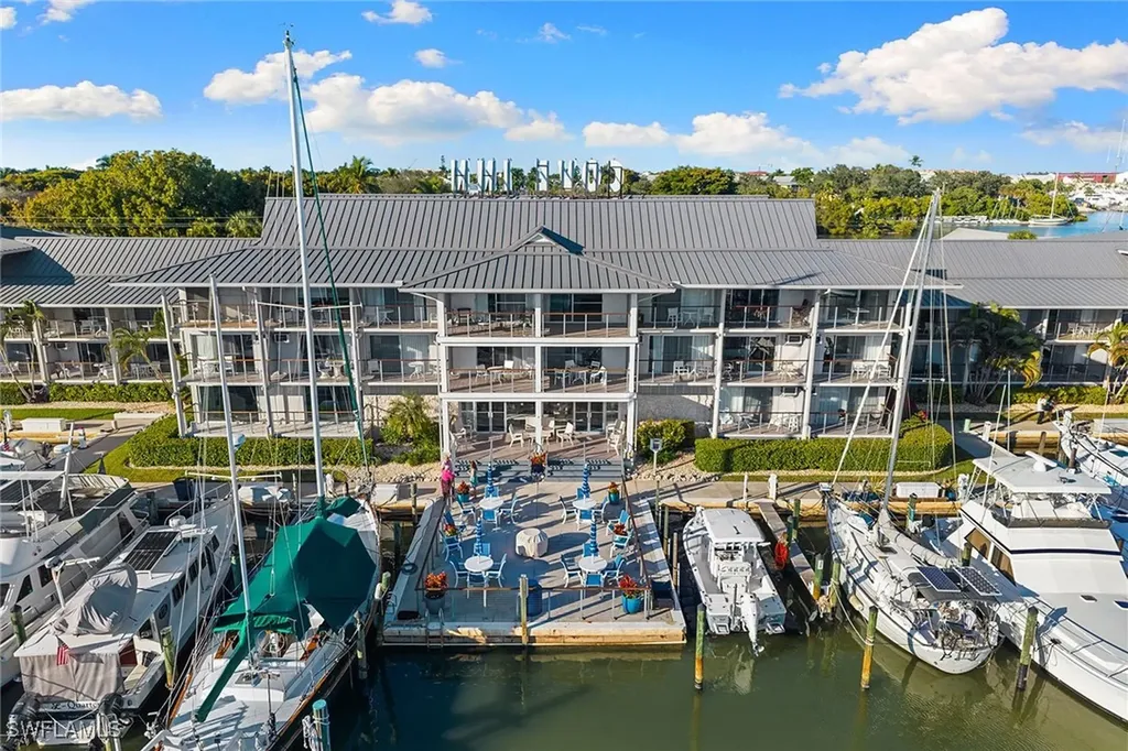 900 Broad Avenue S Naples FL 34102