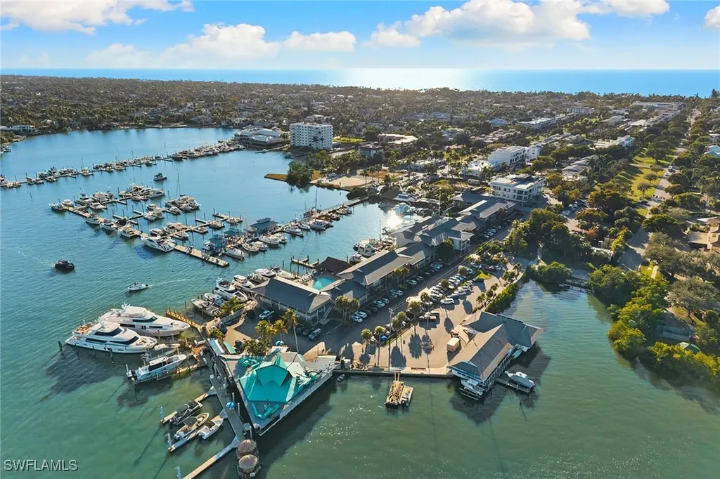 900 Broad Avenue S Naples FL 34102