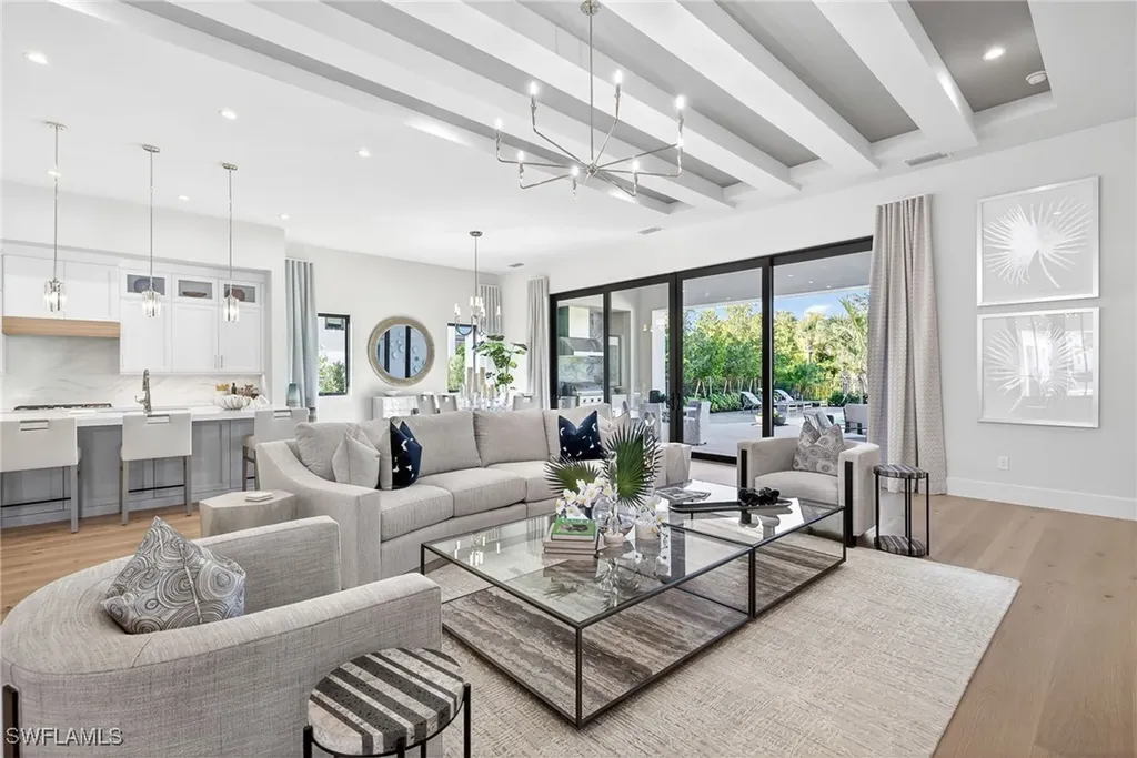 2051 Cambridge Park Drive Naples FL 34109