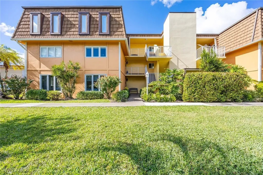 1830 Bald Eagle Drive Naples FL 34105