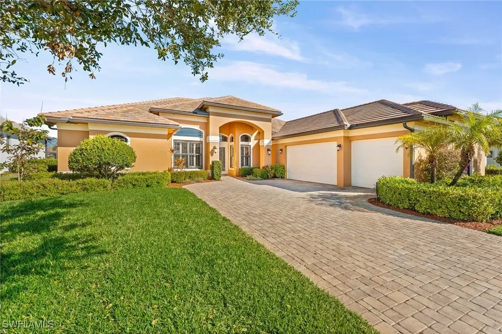 Alva FL, 3380 Chestnut Grove Drive