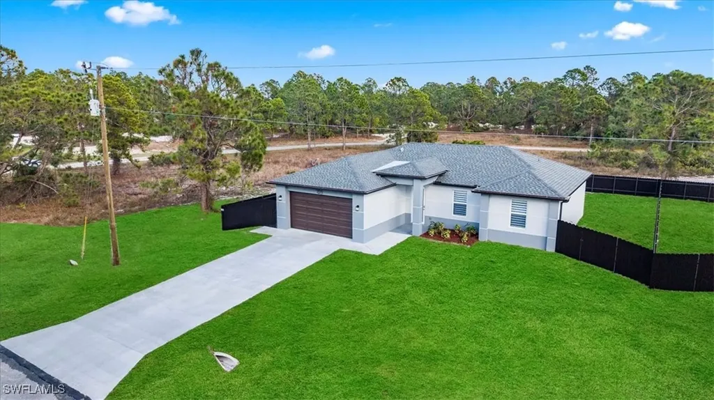 759 Silverstar Avenue S Lehigh Acres FL 33974