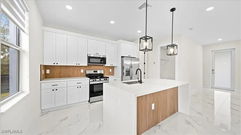 759 Silverstar Avenue S Lehigh Acres FL 33974