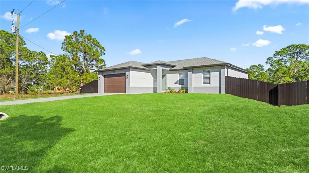 759 Silverstar Avenue S Lehigh Acres FL 33974