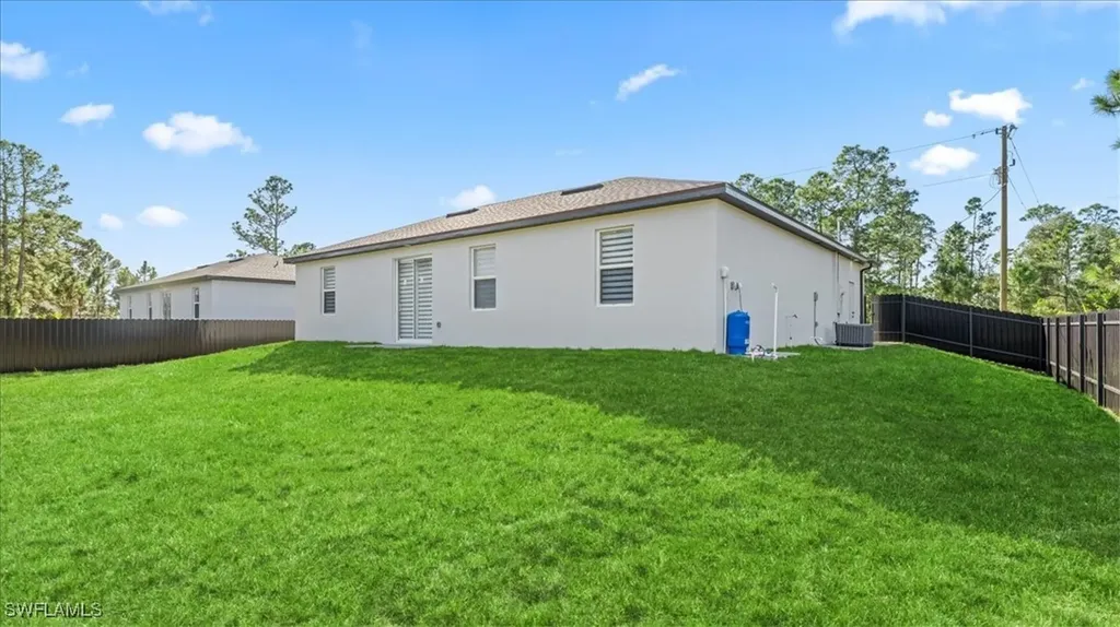 759 Silverstar Avenue S Lehigh Acres FL 33974