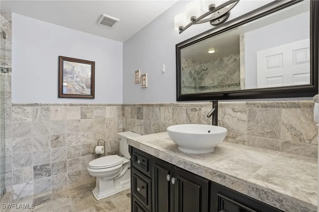 21697/699 Indian Bayou Drive Fort Myers Beach FL 33931