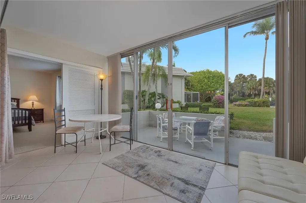 215 Cypress Way E Naples FL 34110