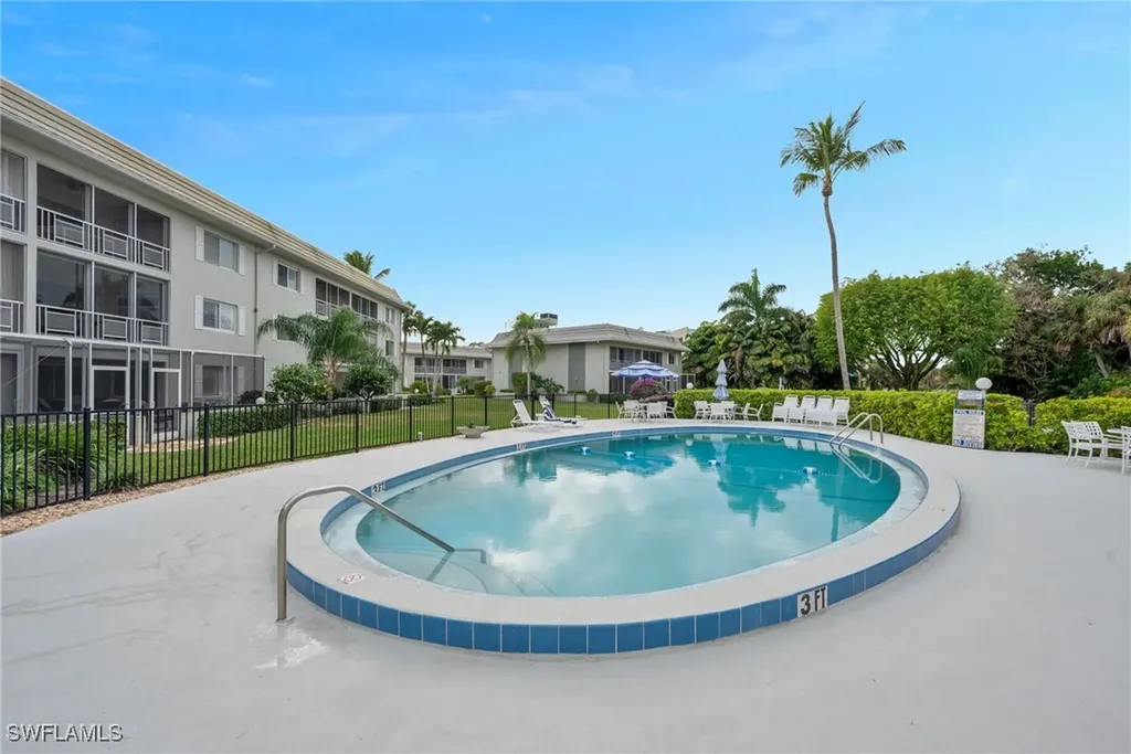 215 Cypress Way E Naples FL 34110