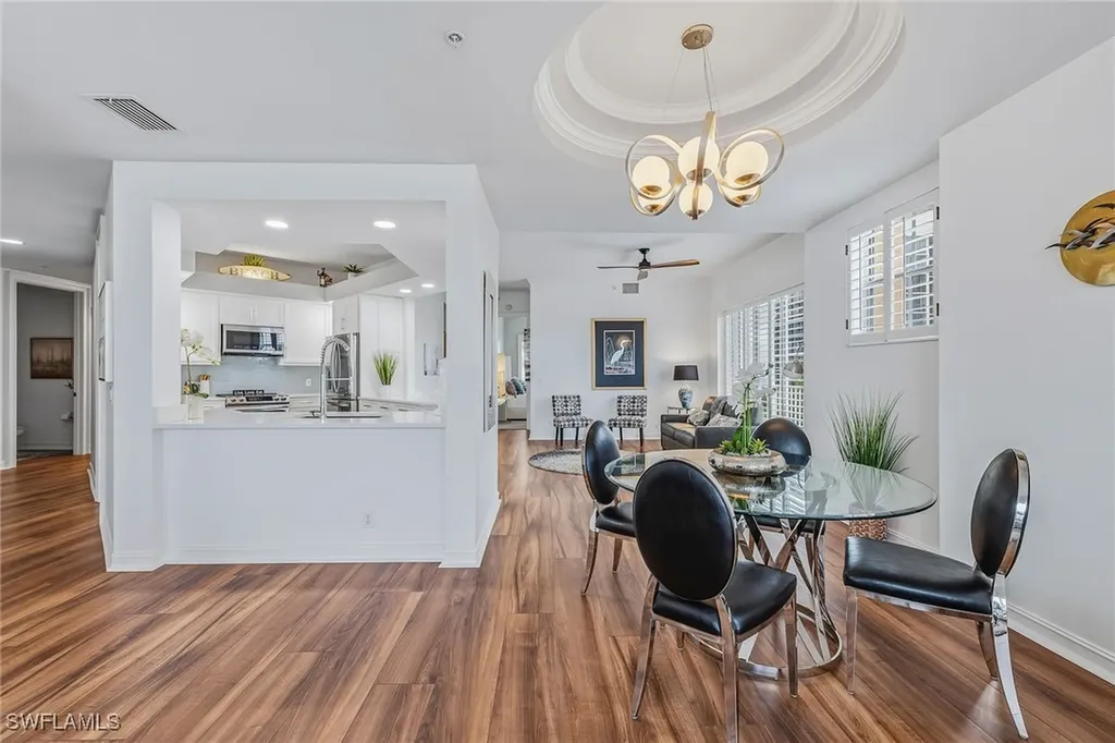 9566 Gulf Shore Drive Naples FL 34108