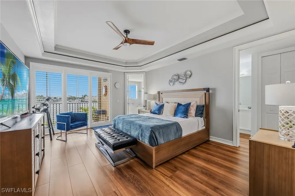 9566 Gulf Shore Drive Naples FL 34108