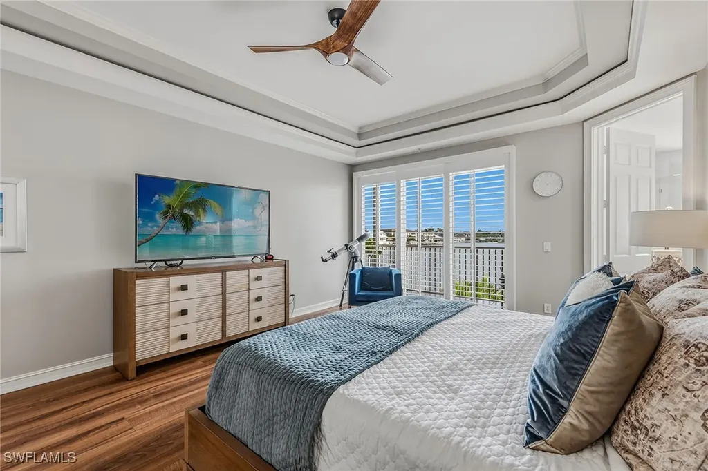 9566 Gulf Shore Drive Naples FL 34108