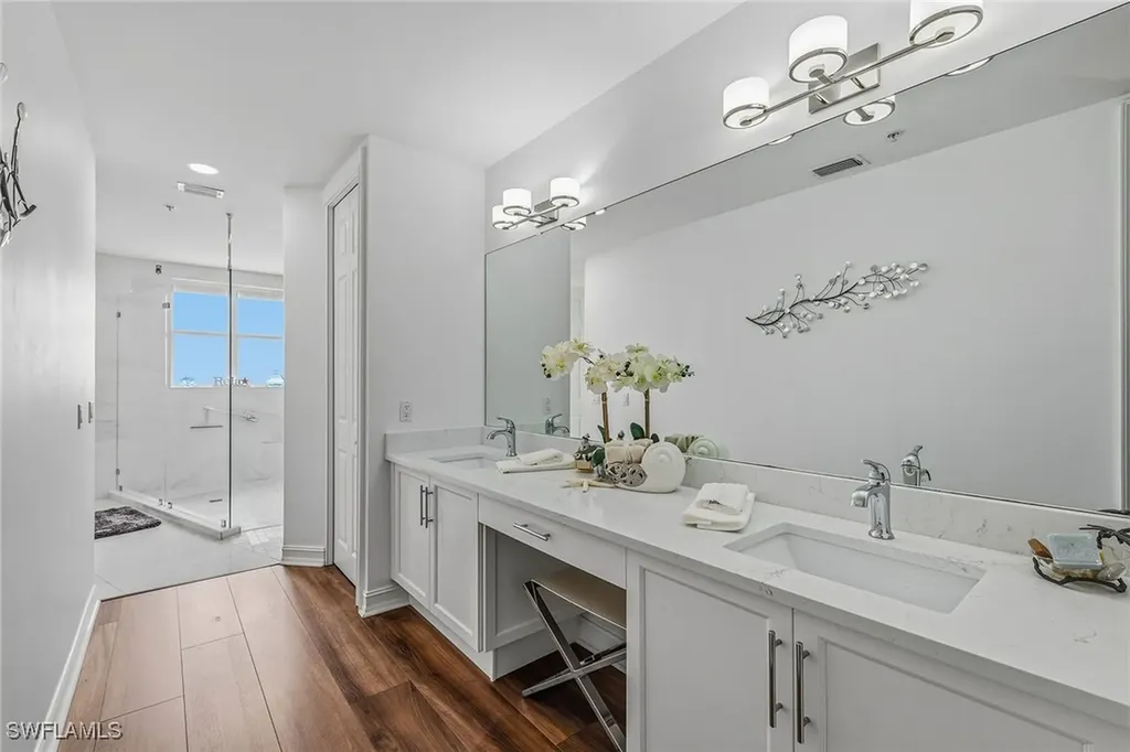 9566 Gulf Shore Drive Naples FL 34108