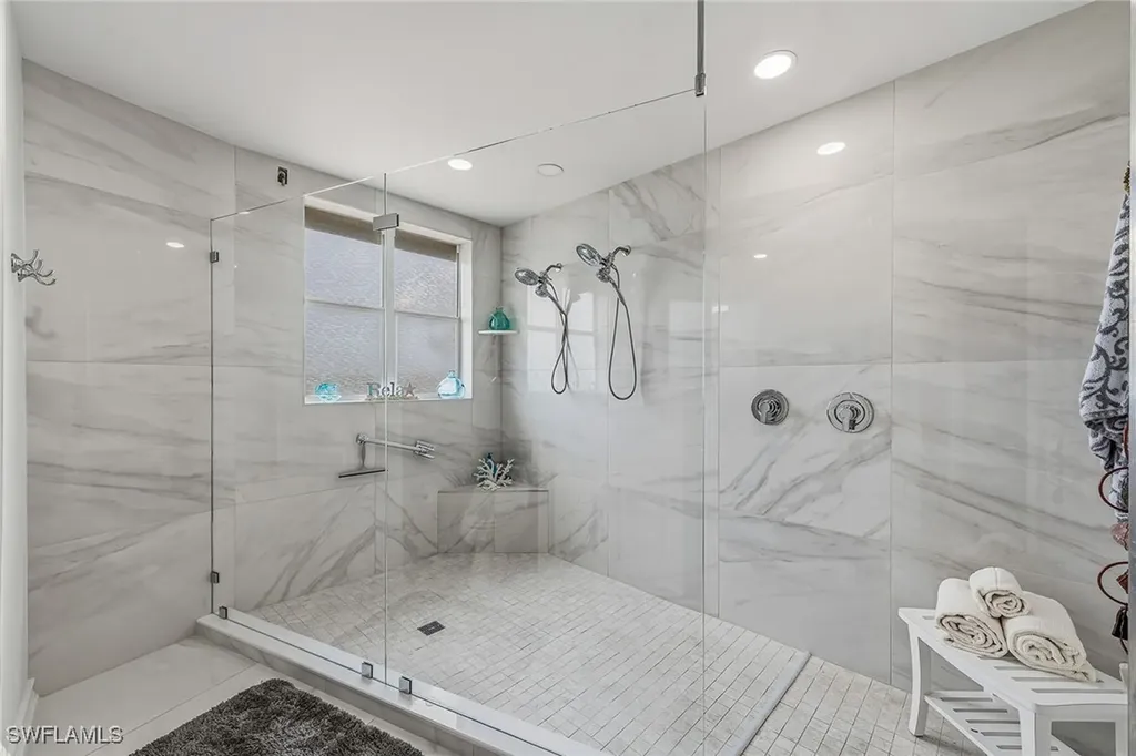 9566 Gulf Shore Drive Naples FL 34108