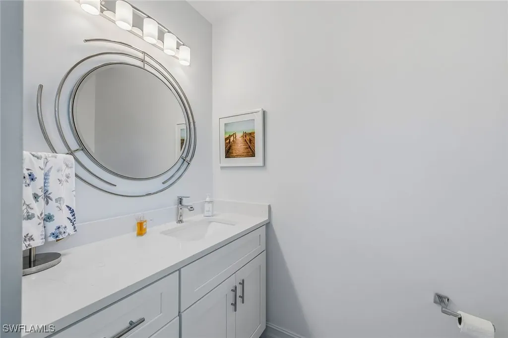 9566 Gulf Shore Drive Naples FL 34108