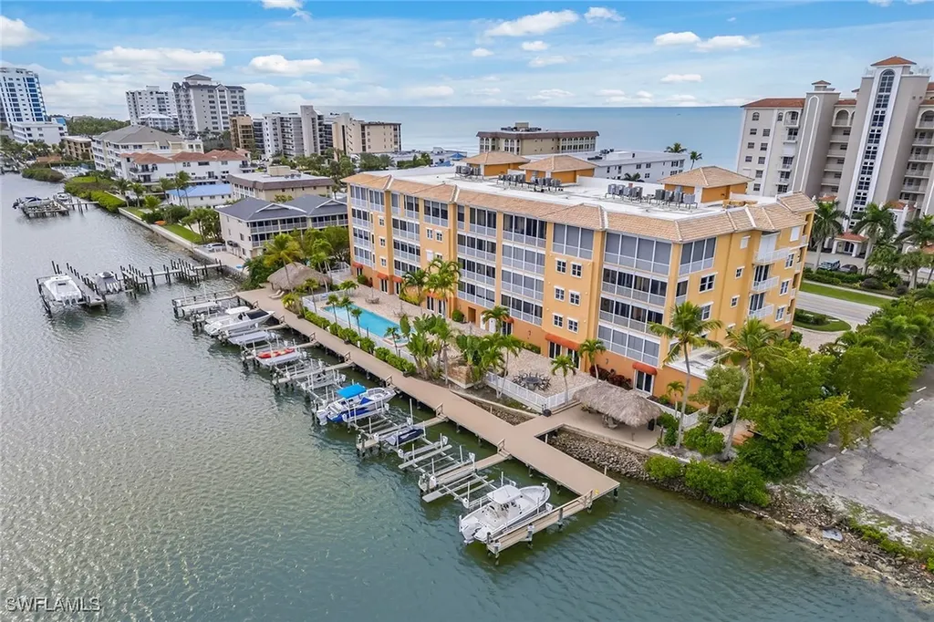 9566 Gulf Shore Drive Naples FL 34108