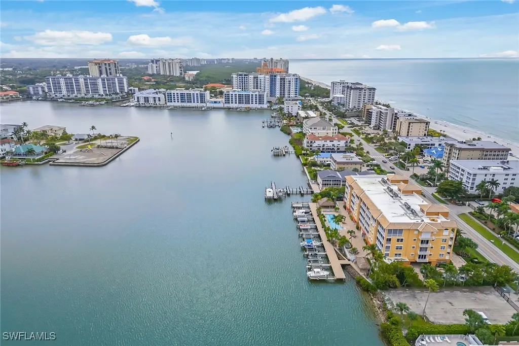 9566 Gulf Shore Drive Naples FL 34108