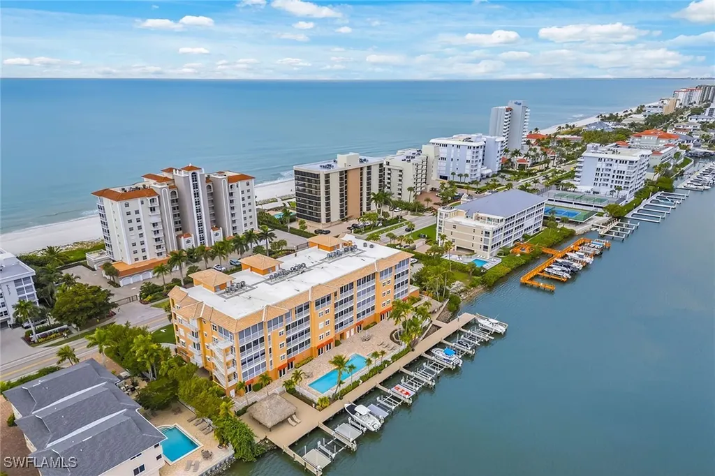 9566 Gulf Shore Drive Naples FL 34108