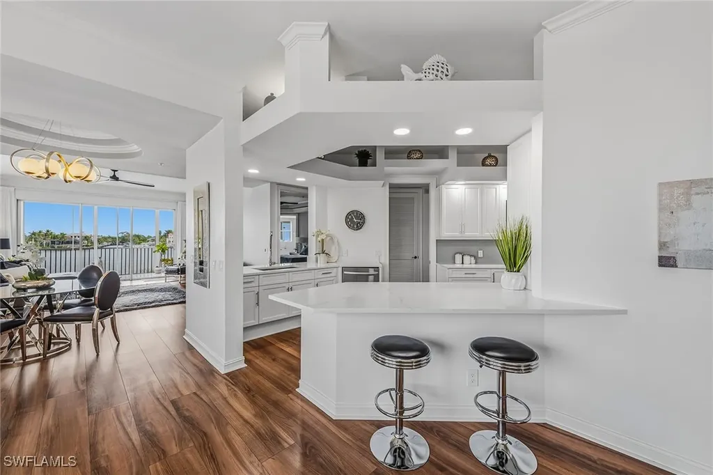 9566 Gulf Shore Drive Naples FL 34108