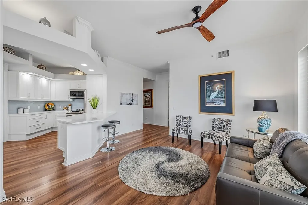 9566 Gulf Shore Drive Naples FL 34108