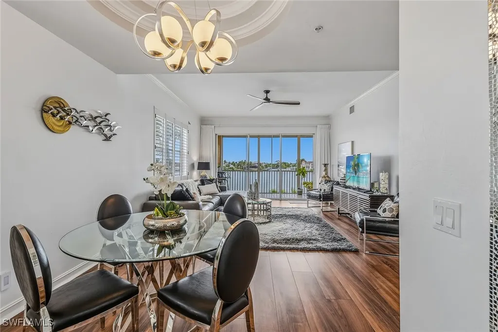 9566 Gulf Shore Drive Naples FL 34108