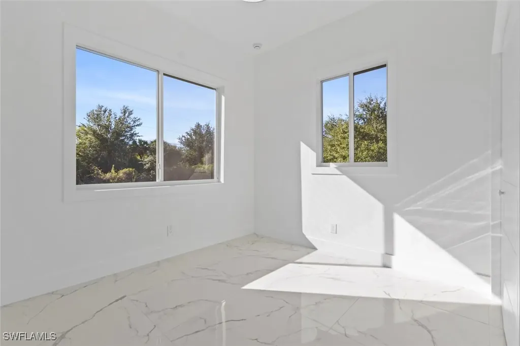 535 Manhattan Street E Lehigh Acres FL 33974