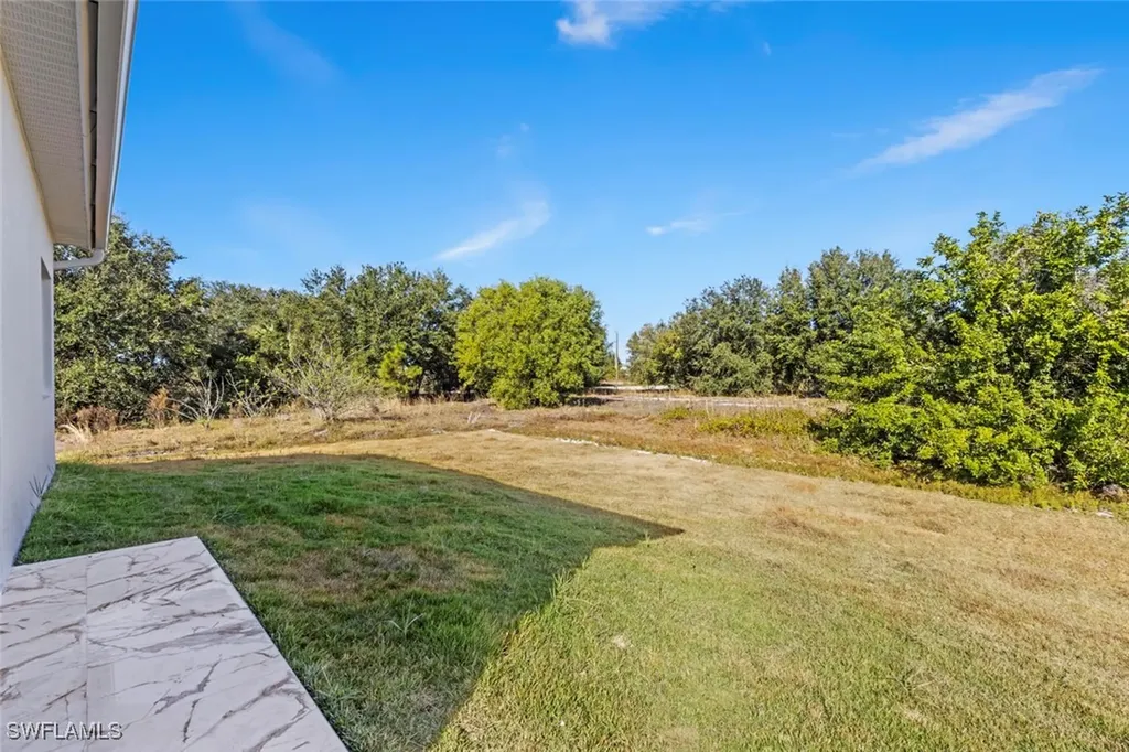 535 Manhattan Street E Lehigh Acres FL 33974