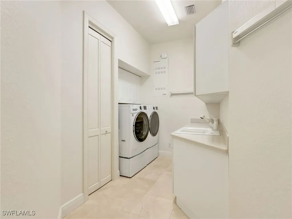 2984 Saint Barnabas Court Naples FL 34105