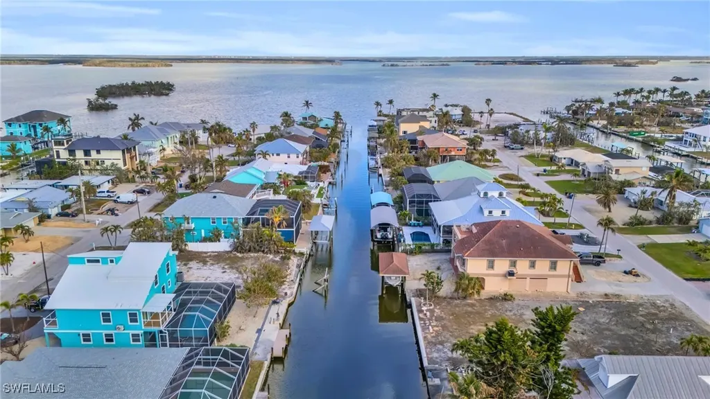 200 Curlew Street Fort Myers Beach FL 33931