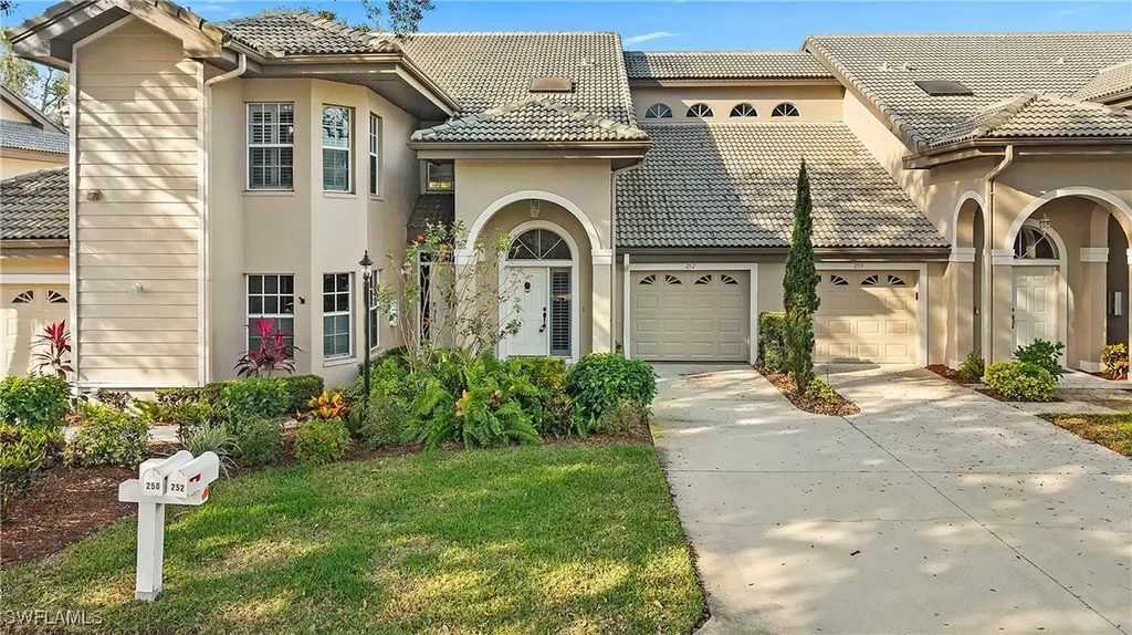 252 Via Perignon Naples FL 34119