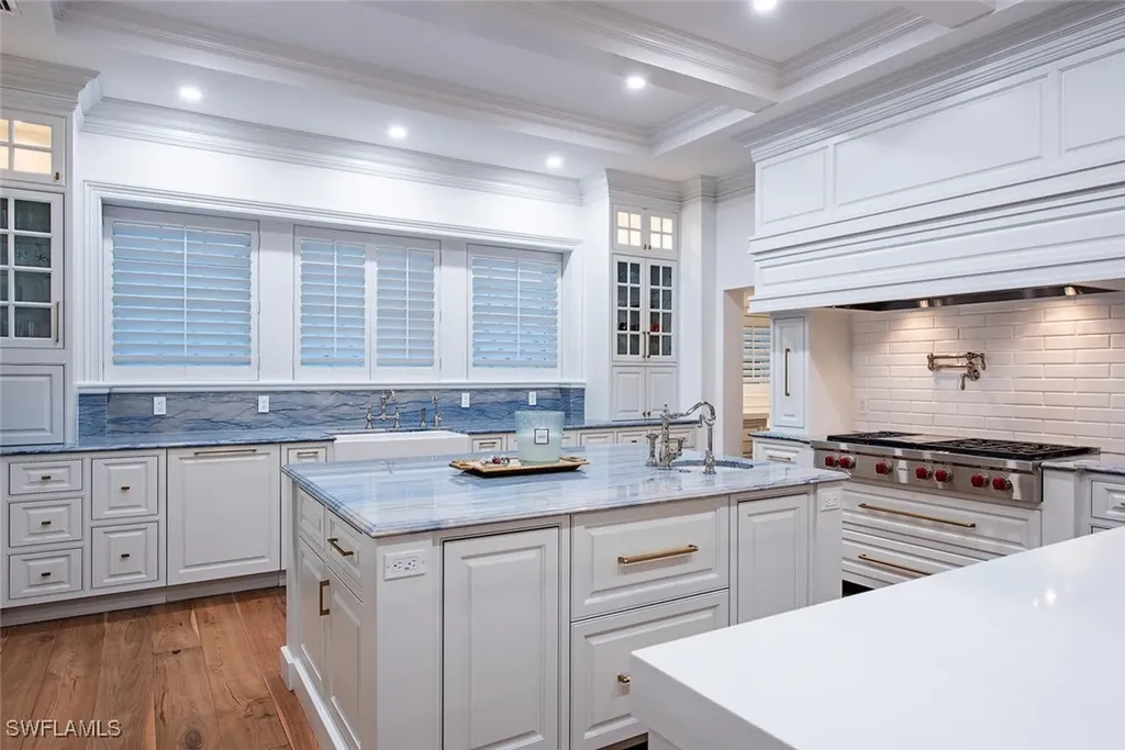 140 3rd Avenue S Naples FL 34102