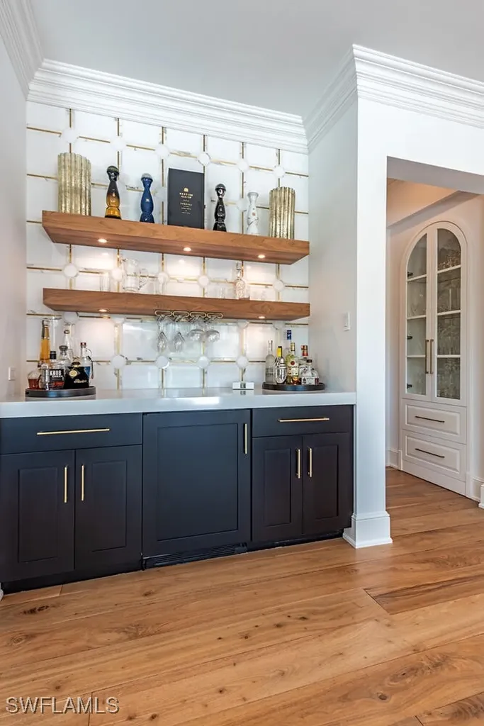 140 3rd Avenue S Naples FL 34102