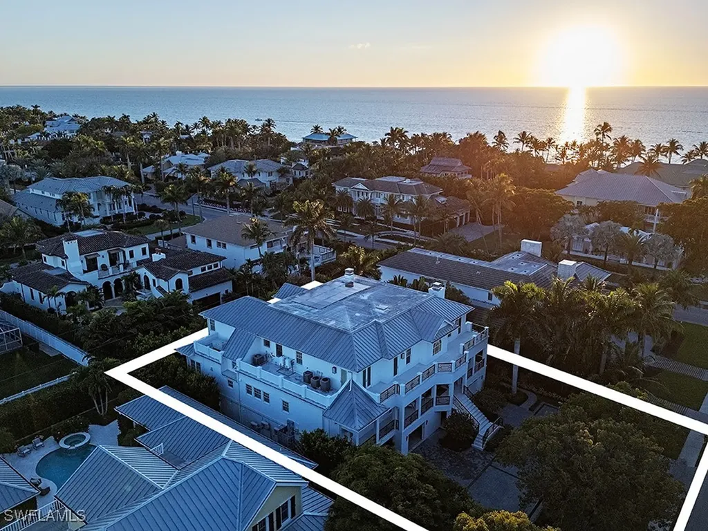 140 3rd Avenue S Naples FL 34102