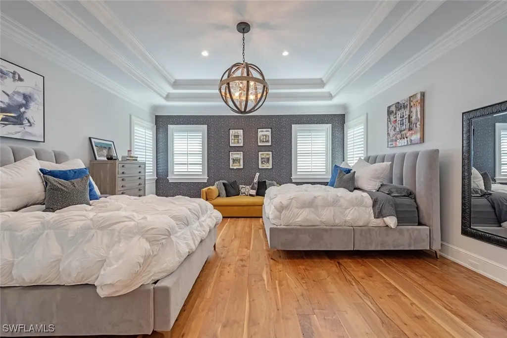140 3rd Avenue S Naples FL 34102