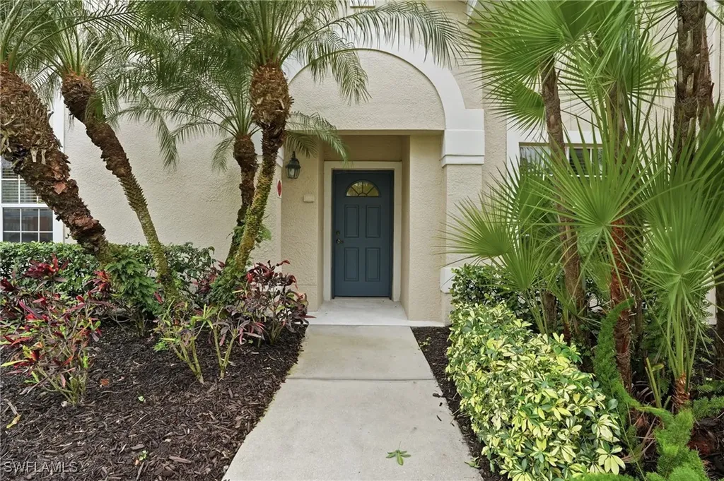 28121 Hiram Street Bonita Springs FL 34135