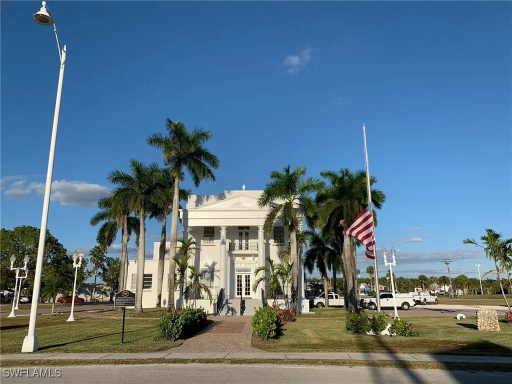 202 Broadway Avenue E Everglades City FL 34139
