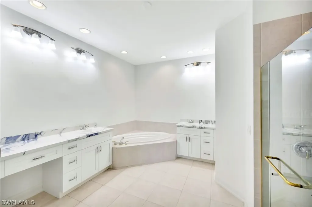 18530 Sandalwood Pointe Fort Myers FL 33908