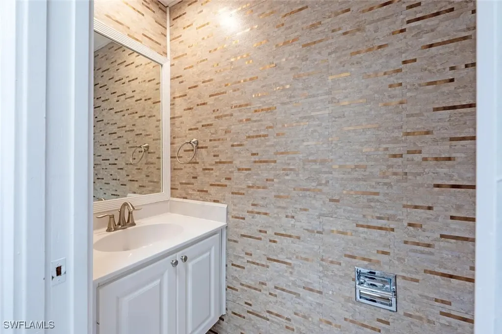 5417 Cove Circle Naples FL 34119