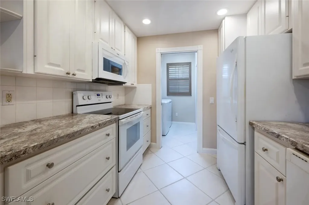 5417 Cove Circle Naples FL 34119