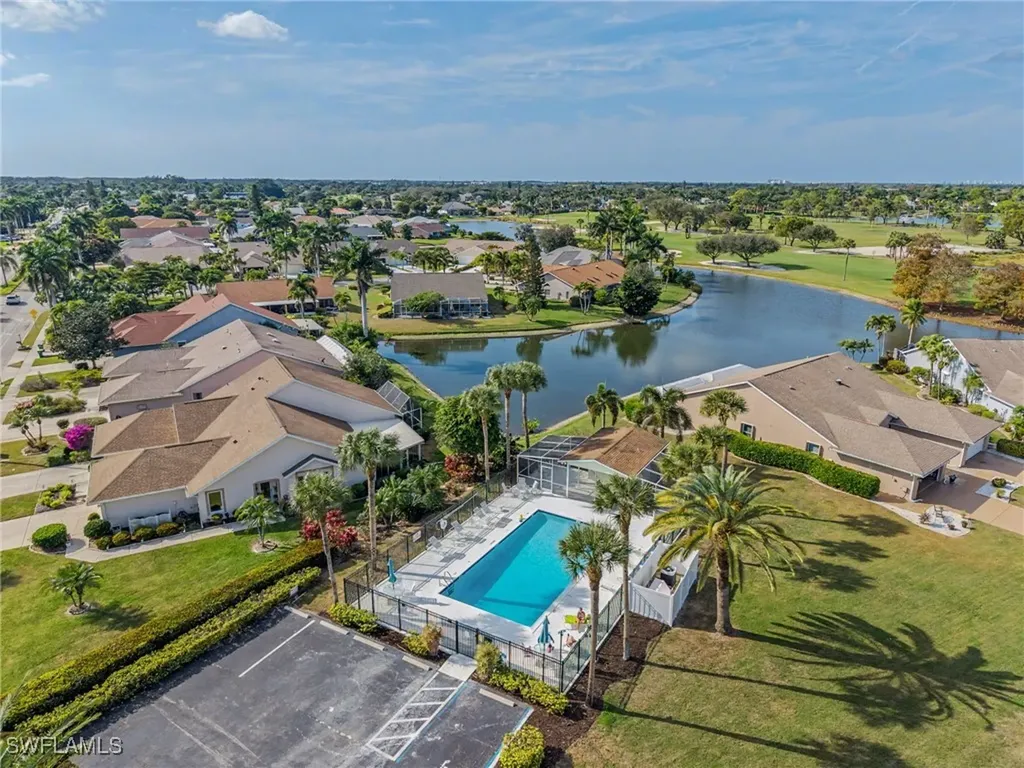 110 Tanglewood Court Naples FL 34113