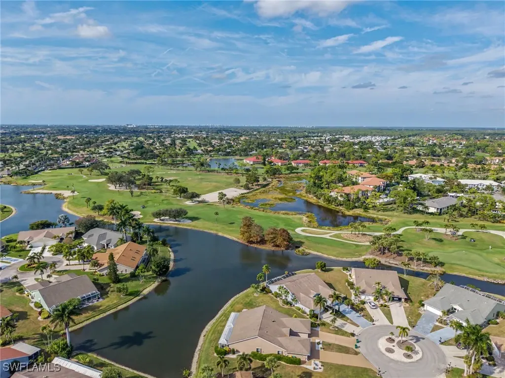 110 Tanglewood Court Naples FL 34113