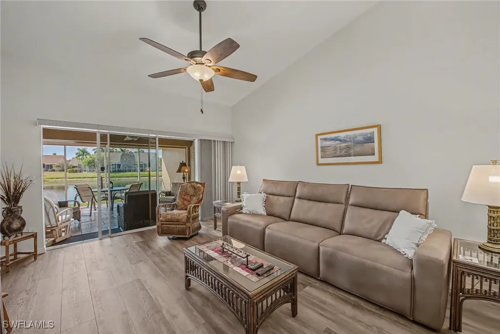 110 Tanglewood Court Naples FL 34113