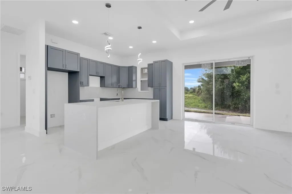823 Hoosier Street E Lehigh Acres FL 33974