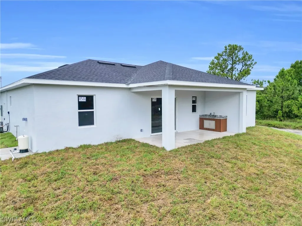 823 Hoosier Street E Lehigh Acres FL 33974
