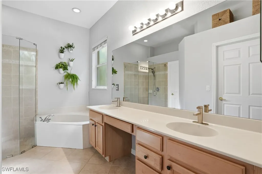 6505 Waverly Green Way Naples FL 34110