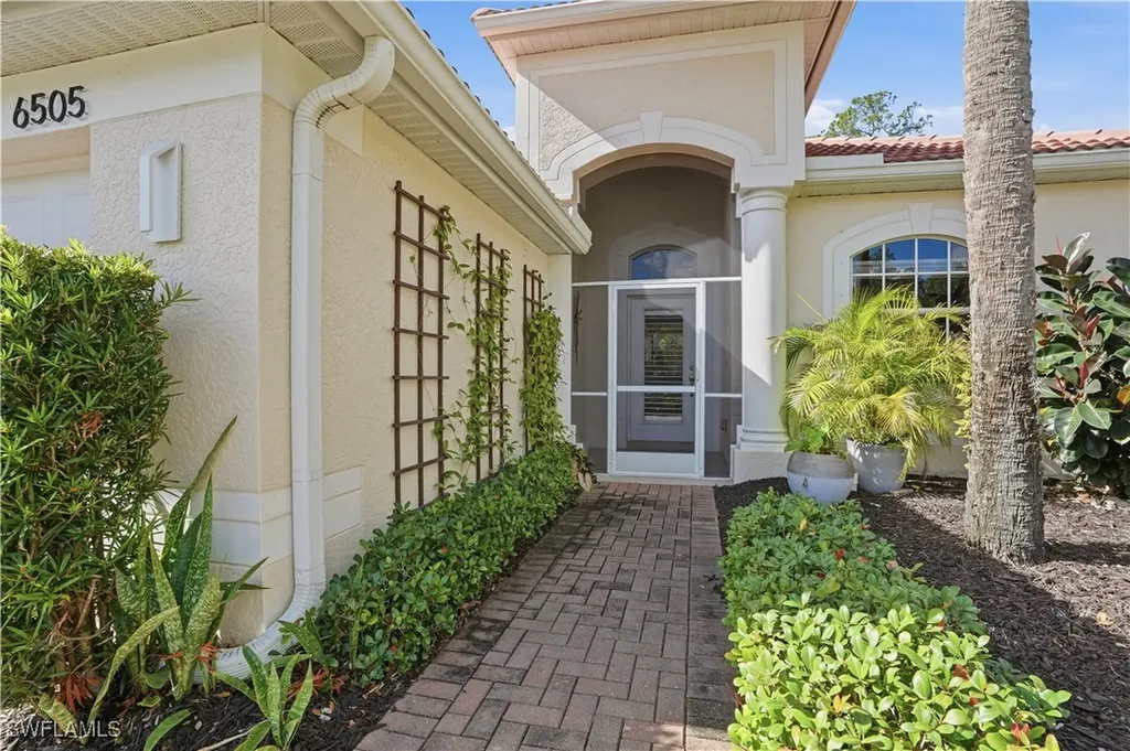 6505 Waverly Green Way Naples FL 34110