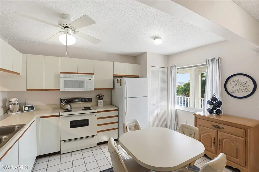 3021 Sandpiper Bay Circle Naples FL 34112