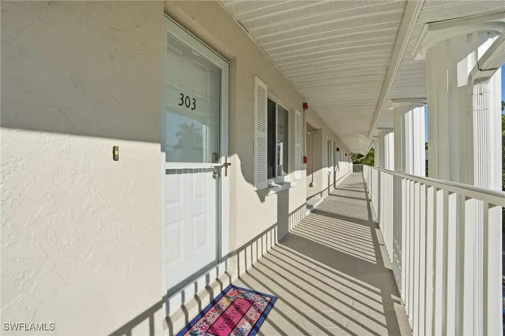 3021 Sandpiper Bay Circle Naples FL 34112